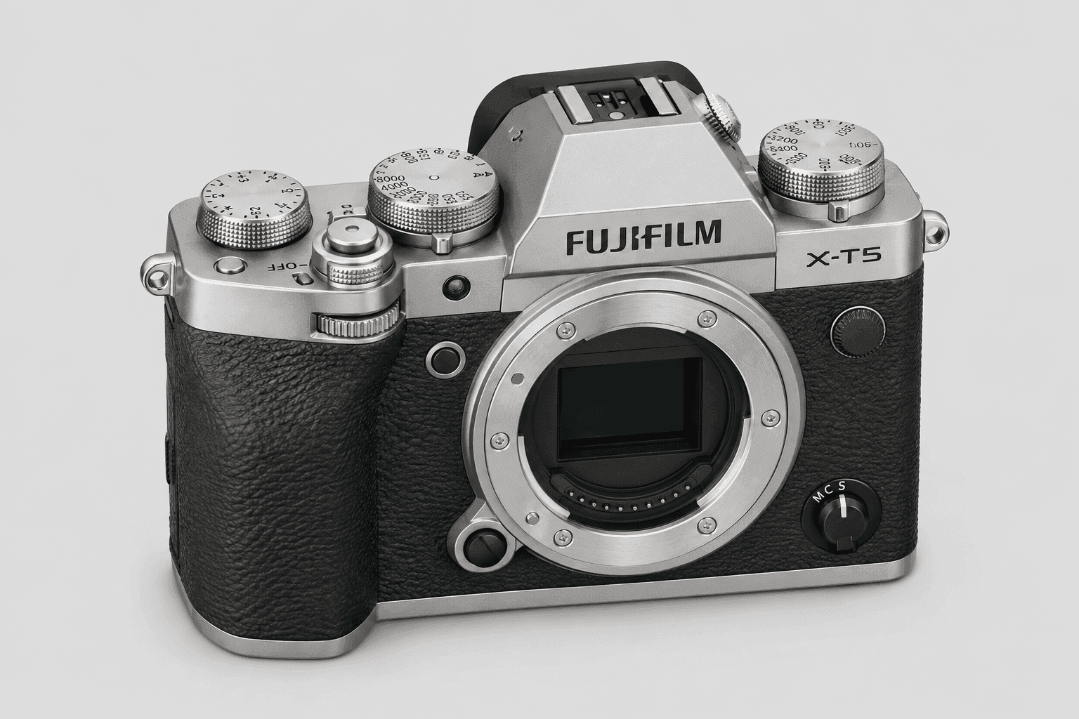 Fujifilm X-T5 Review: 40MP Detail, 7-Stop IBIS, and Dials That Still Matter